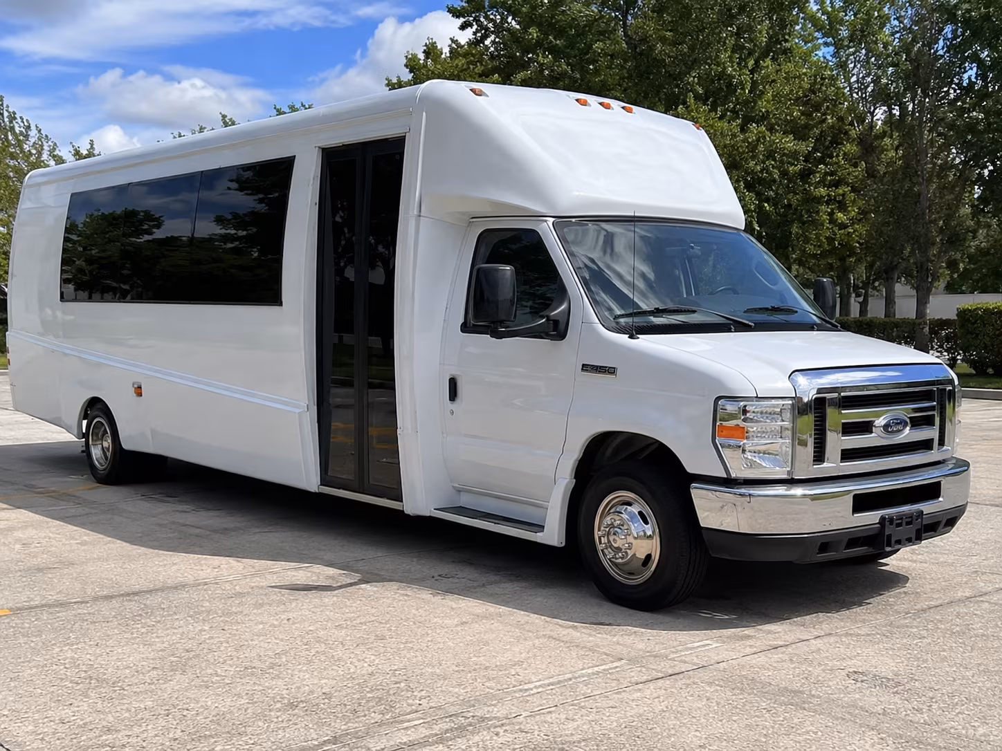 durham franklin street chapel hill party bus rental